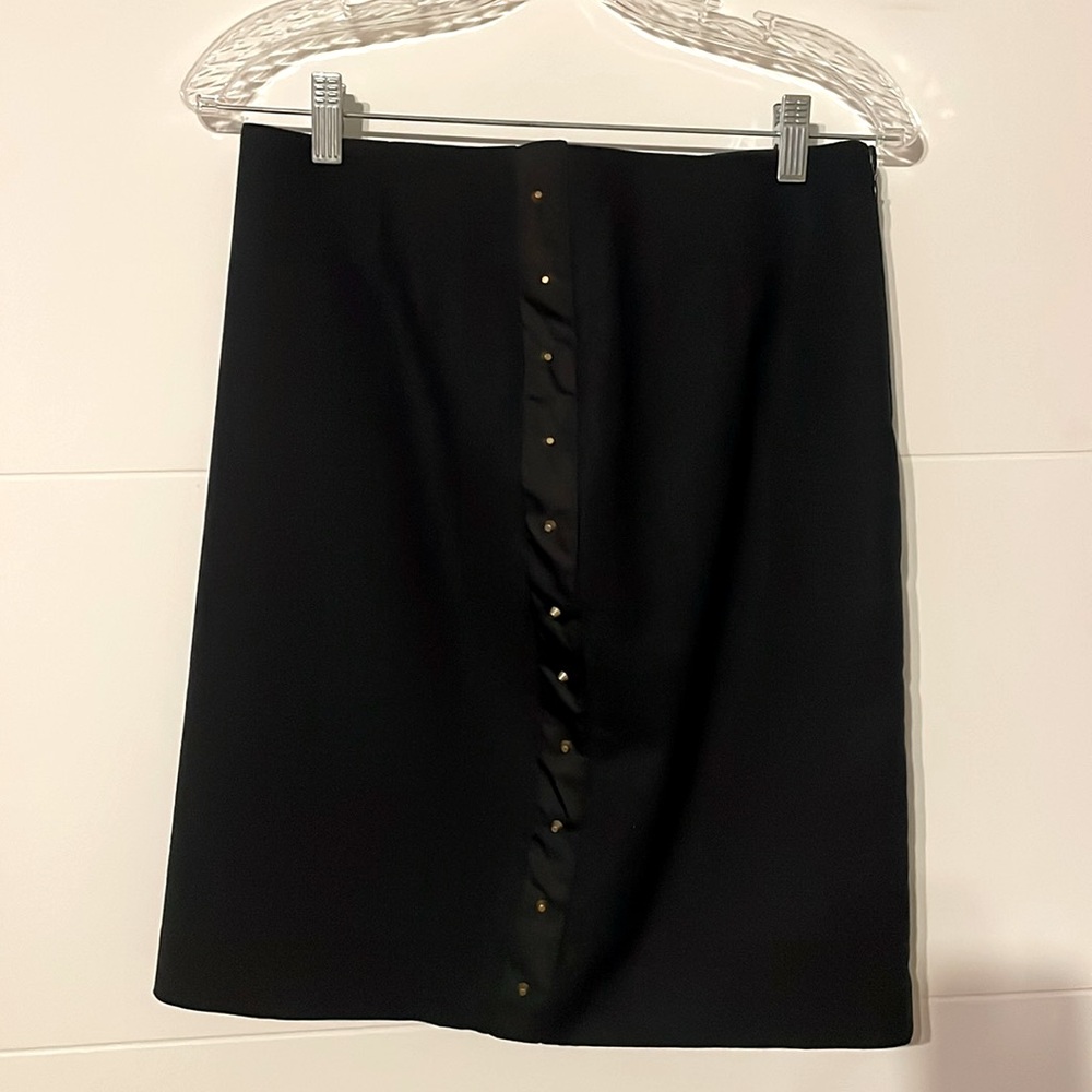 Classic Worthington Women's Black Skirt: side-zip, lined, decorative Size 8P